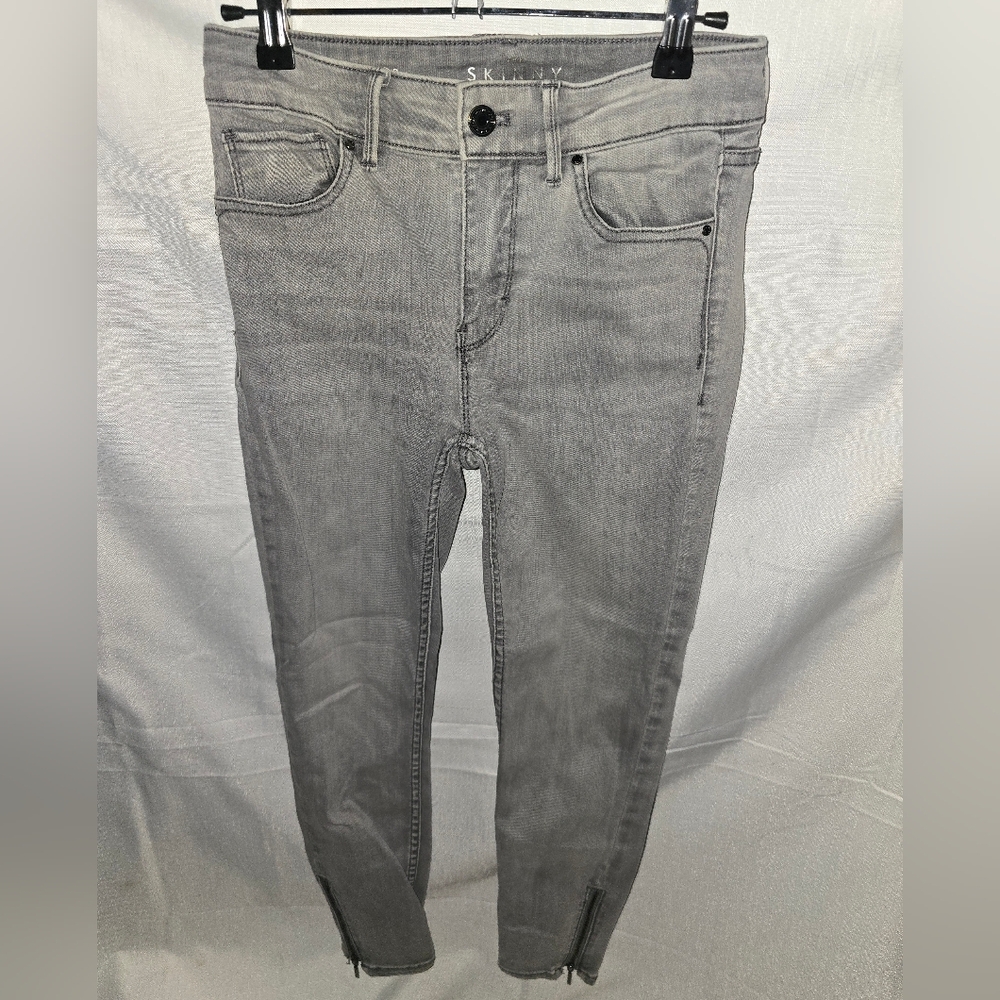 WHBM High Rise Skinny Jeans